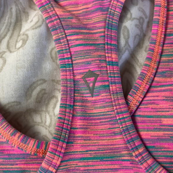 ivivva tank top! size 8 - Picture 3 of 3